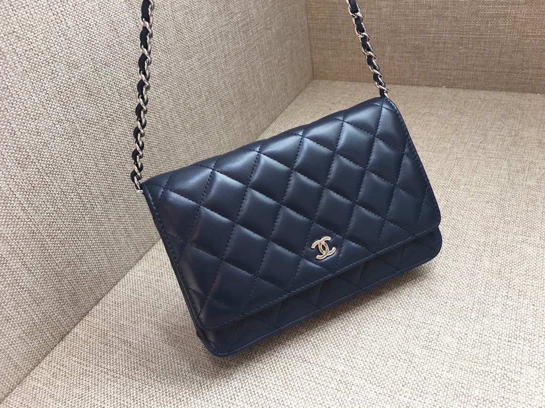 Lambskin Wallet On Chain Shoulder Bag A33814 Dark Blue/Silver